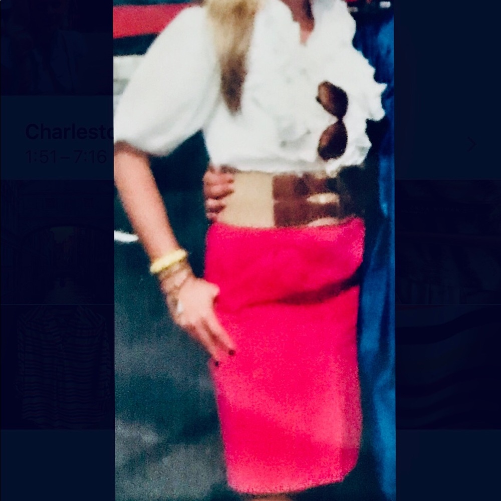 Zara hot pink front slit Gorgeous skirt!!